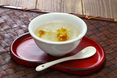 chinese dessert tong sui (Sweet Soup) ; peach gum, snow swallow and saponin rice