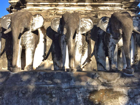 Elephant statueの素材