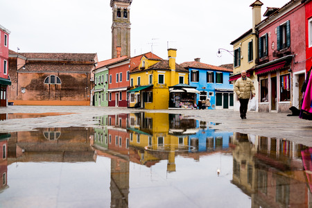 Inverted image of building at Buranoのeditorial素材