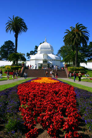 Conservatory of Flowers in the Golden Gate Park in San Francisco, California
の写真素材