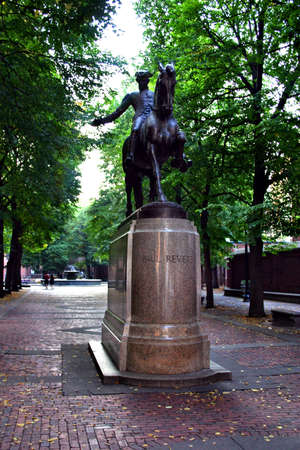 Paul Revere Statue, North End, Boston
の写真素材
