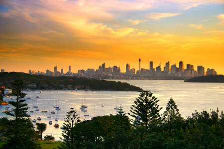 The Gap, a spectacular ocean cliff at Watsons Bay, near South Head, Sydney
の写真素材