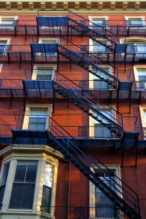 Beacon Hill is a wealthy neighborhood of Federal-style rowhouses, with some of the highest property values in the United States\r\nの写真素材