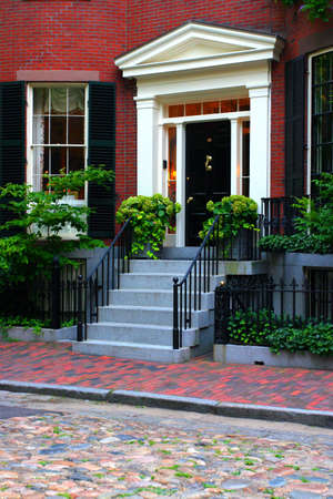 Beacon Hill is a wealthy neighborhood of Federal-style rowhouses, with some of the highest property values in the United States\r\nの写真素材
