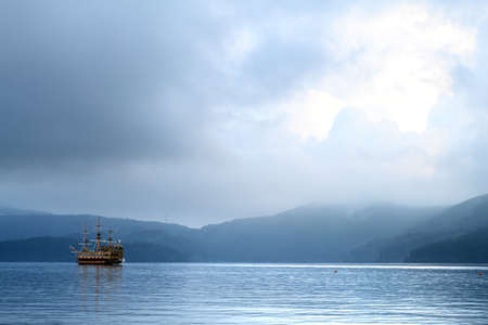 Hakone is part of the Fuji-Hakone-Izu National Park, less than 100 kilometers from Tokyo. Famous for hot springs, outdoor activities, natural beauty and the view of nearby Mt. Fuji, Hakone is one of the most popular destinations among Japanese and internaの写真素材