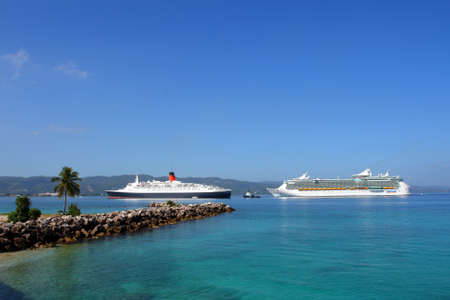 Doctor's Cave Beach Club, Montego Bay (also known as Doctor's Cave Bathing Club) has been one of the most famous beaches in Jamaica for nearly a century.
のeditorial素材
