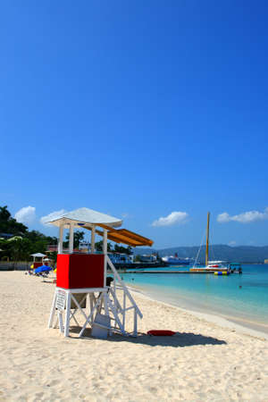 Doctor's Cave Beach Club, Montego Bay (also known as Doctor's Cave Bathing Club) has been one of the most famous beaches in Jamaica for nearly a century.
のeditorial素材