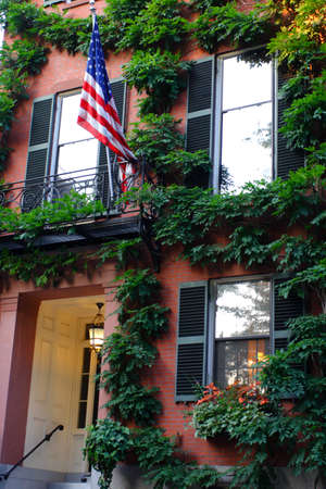 Beacon Hill is a wealthy neighborhood of Federal-style rowhouses, with some of the highest property values in the United States
のeditorial素材