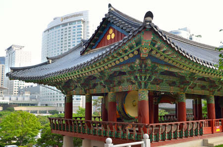 Bongeunsa Buddhist Temple in Seoul, South Korea
のeditorial素材