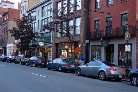 Beacon Hill is a wealthy neighborhood of Federal-style rowhouses, with some of the highest property values in the United States
のeditorial素材