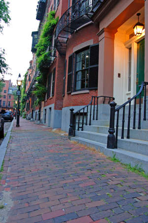 Beacon Hill is a wealthy neighborhood of Federal-style rowhouses, with some of the highest property values in the United States
のeditorial素材