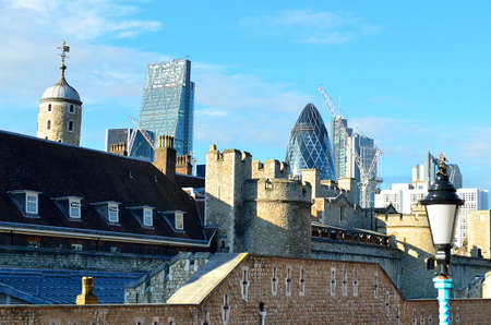 Tower of London with sea of Red Poppies to remember the fallen soldiers of WWI - 30th August 2014 -...
