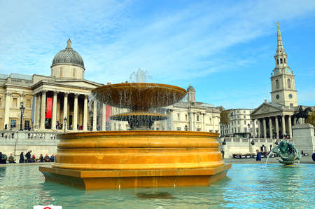 Trafalgar Square is a public space and tourist attraction in central London.のeditorial素材