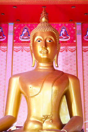Golden buddha の写真素材