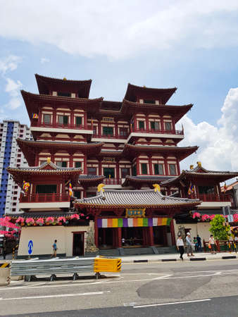 Red big temple in the center of Singaporeのeditorial素材