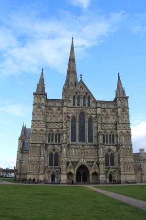 Exterior view of Salisbury cathedral in Wiltshire, UK. This imposing building holds one of the 4 remaining copies of the Magna Carta.のeditorial素材