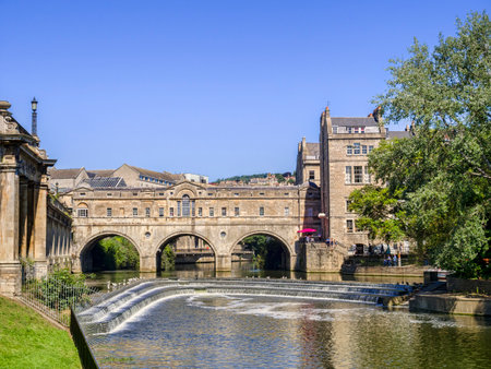 Bath Pulteney Bridge Summer Dayのeditorial素材