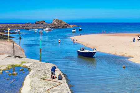 Bude Canal High Tide Cornwall UKのeditorial素材