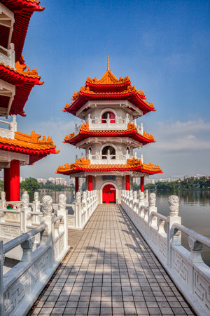 Twin Pagodas, Chinese Garden, Singaporeのeditorial素材