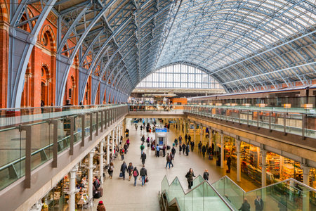 St Pancras Station Concourse, Londonのeditorial素材