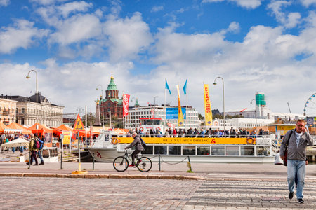 Helsinki Waterfront with Sightseeing Boatのeditorial素材