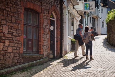 Couple Taking Photos in Dartmouth Devon UKのeditorial素材