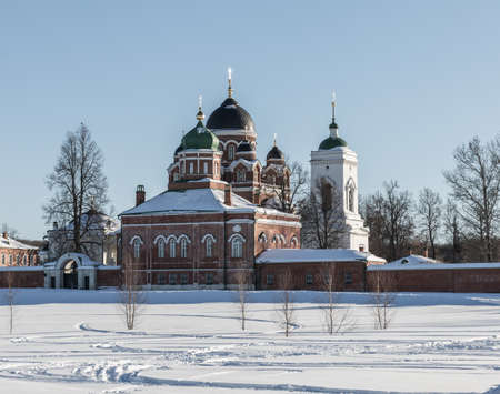 Spaso-Borodino Convent. Orthodox monastery on the Borodino field. Cathedral of the Icon of the Mother of God. Winter landscape with an Orthodox monastery. Russia, Moscow region, Mozhaysk district.の写真素材