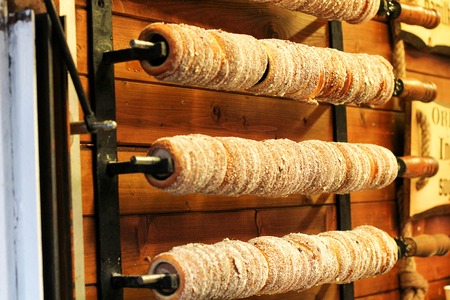 Trdlo, trdelnik - traditional Czech chimney cake on christmas market. Old Town, Prague, Czech Republic. Photograophyの写真素材