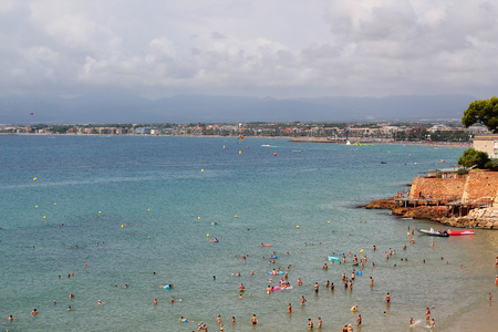 SALOU, SPAIN - SEPTEMBER 2016: Crowded Beach Full Of People Salou, Spainのeditorial素材