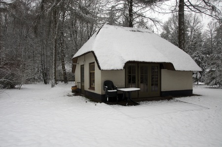 house in snow in winterのeditorial素材