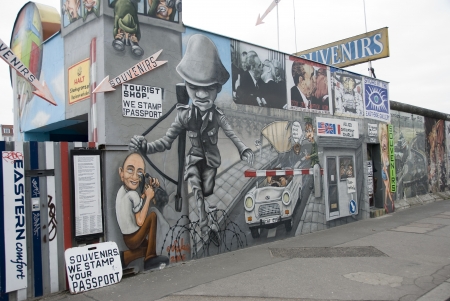 The East Side Gallery - the largest outdoor art gallery in the world on a segment of the Berlin Wall のeditorial素材