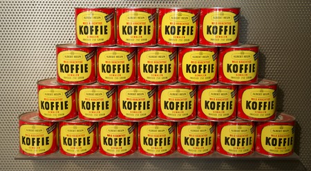 vintage coffee cans vaccuumのeditorial素材