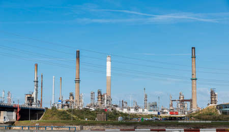 smoke pollution of a power plant in hollandのeditorial素材