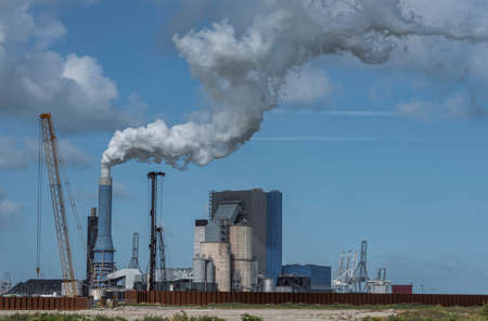 smoke pollution of a power plant in holland