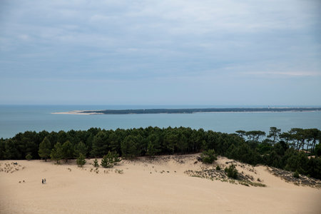 dune de pilat,arcachon,france,07-05-2025: view on the atlantic ocean from the highest dune in europe in france on a day in springの写真素材