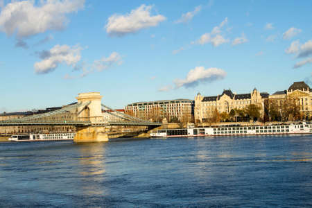 Chain Bridge, in Budapestの写真素材