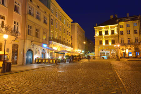 Market Square in Lviv at night. Ukraine, Lvovの写真素材