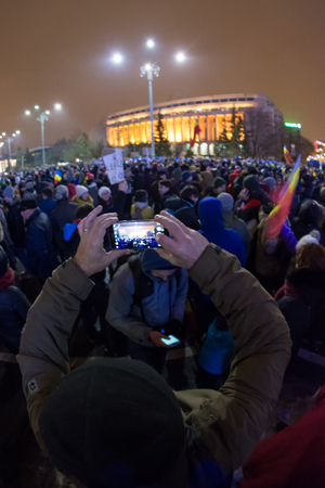 People protesting in Bucharest against the government, 29-1-2017, Romaniaのeditorial素材