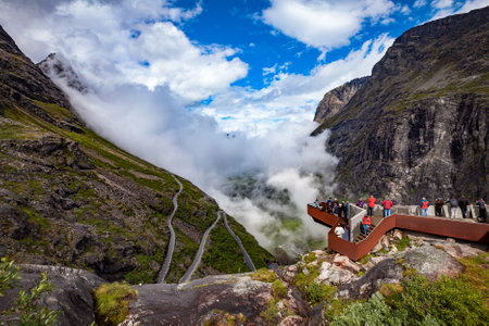 NORWAY: JULY 16, 2016: Viewing platform Troll's Path Trollstigen or Trollstigveien winding mountain road in Norway.のeditorial素材