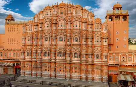 Hawa Mahal (Palace of Winds or Palace of Breez) is a palace in Jaipur, India. Palace sits on the edge of the City Palace, Jaipur, and extends to the Zenana, or women's chambers.のeditorial素材
