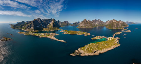 Panorama Lofoten is an archipelago in the county of Nordland, Norway. Is known for a distinctive scenery with dramatic mountains and peaks, open sea and sheltered bays, beaches and untouched lands.の写真素材