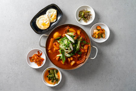 cheonggukjang, fast-fermented bean paste Old, chicken soup, fried chicken soup, spicy, steamed ribs, iron plate, stir-fried meat, Korean food, foodの写真素材