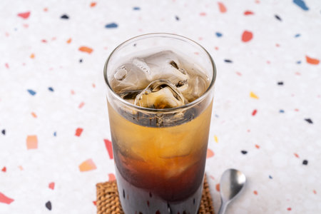 americano, coffee, latte, ice, milk, food, glass, cookies, cookie, breakfast, snack, chocolate, dessert, drink,の写真素材