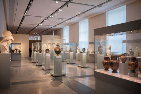 BERLIN, GERMANY - FEBRUARY 2, 2016: The Altes Museum is a museum building on Museum Island in Berlin, Germany. Since restoration work in 2010/11, it houses the Antikensammlung of the Berlin State Museums.のeditorial素材