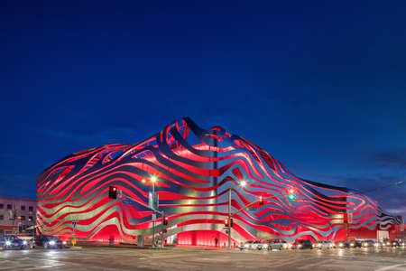 LOS ANGELES, CALIFORNIA - DEC 20 2015: Editorial Exterior of Petersen Automotive Museum. The Petersen Automotive Museum is located on Wilshire Boulevard along Museum Row in the Miracle Mile neighborhood of Los Angeles. One of the world's largest automotivのeditorial素材