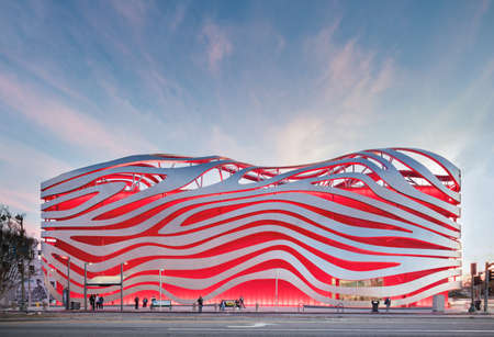 LOS ANGELES, CALIFORNIA - DEC 20 2015: Editorial Exterior of Petersen Automotive Museum. The Petersen Automotive Museum is located on Wilshire Boulevard along Museum Row in the Miracle Mile neighborhood of Los Angeles. One of the world's largest automotivのeditorial素材