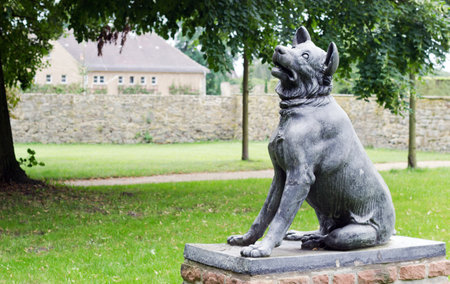 Bronze sculpture of a dogのeditorial素材