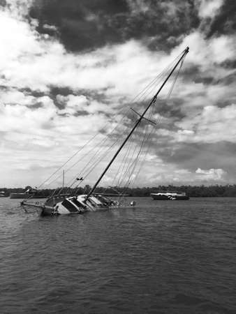 Sailboat wreck in an intercoastal waterway.の素材