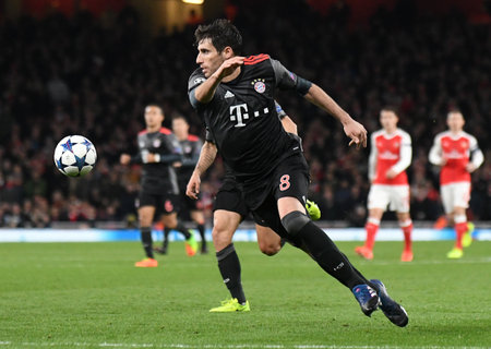 LONDON, ENGLAND - MARCH 7, 2017: Javi Martinez of Bayern pictured in action during the second leg of the UEFA Champions League Round of 16 game between Arsenal FC and Bayern Munchen at Emirates Stadium. Copyright: Cosmin Iftode/Picstaffのeditorial素材