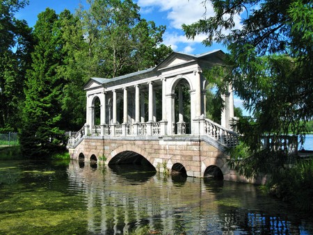 Bridge in Catherine Park in Pushkin town near Saint-Petersburg, Russiaのeditorial素材